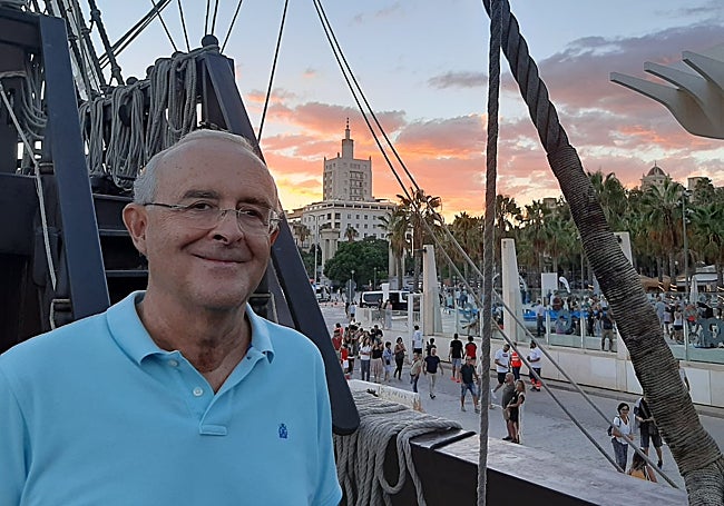 Carlos María Parés Madroñal.