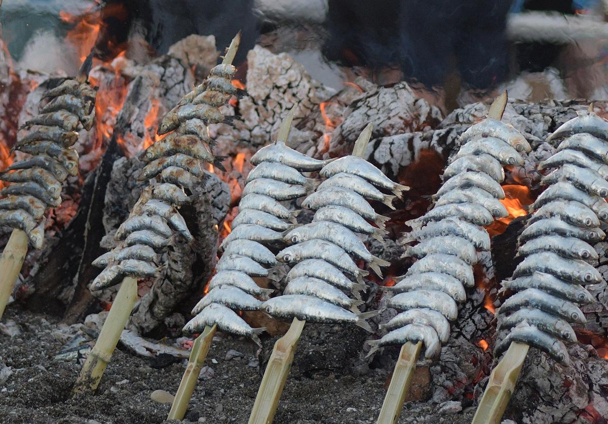 Ocho chiringuitos con y sin erre para comerte buenos espetos