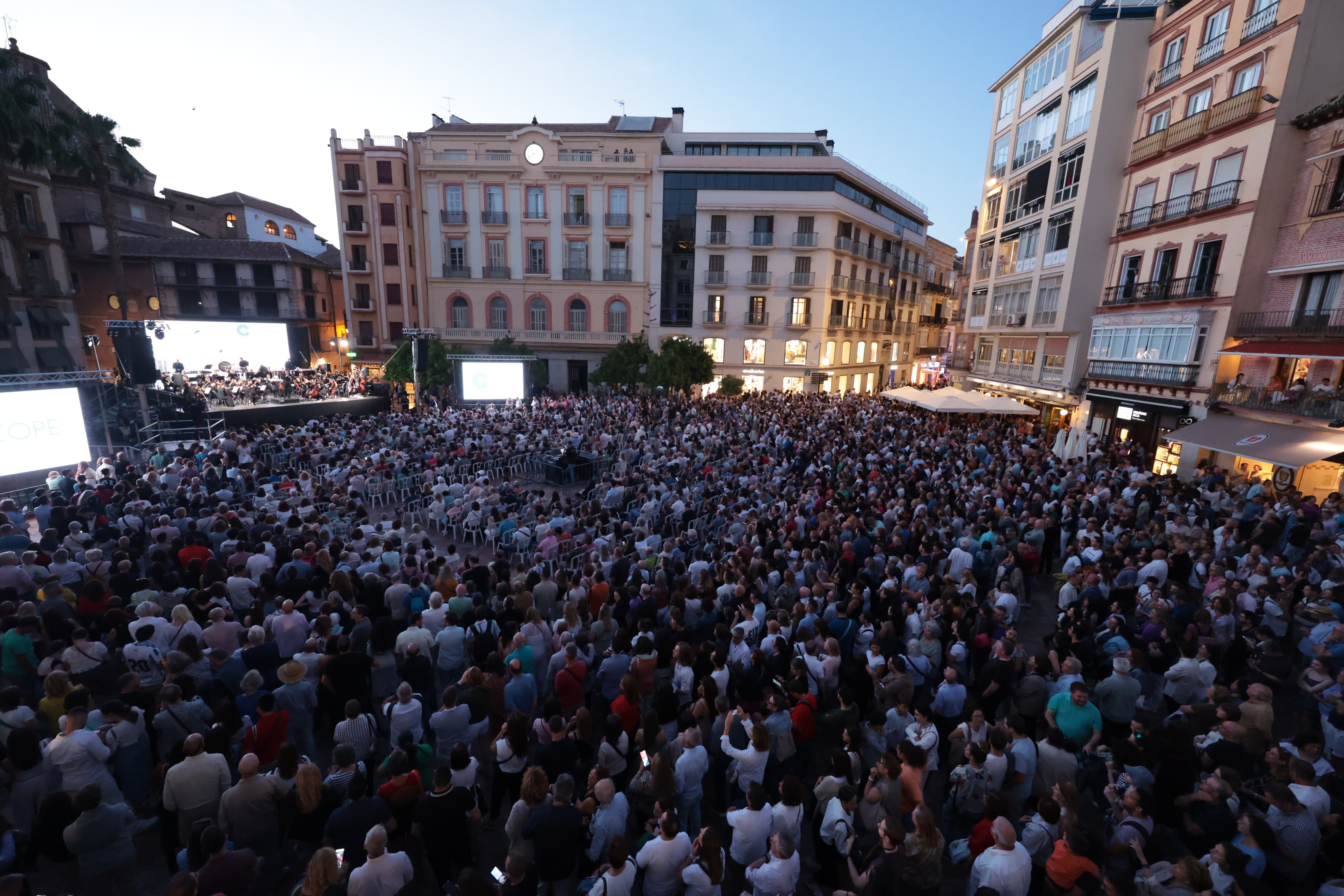 La Noche en Blanco 2024 en Málaga, en imágenes