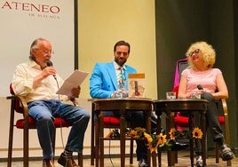 Camacho, Caballero y Arroyo, durante la presentación en el Ateneo.