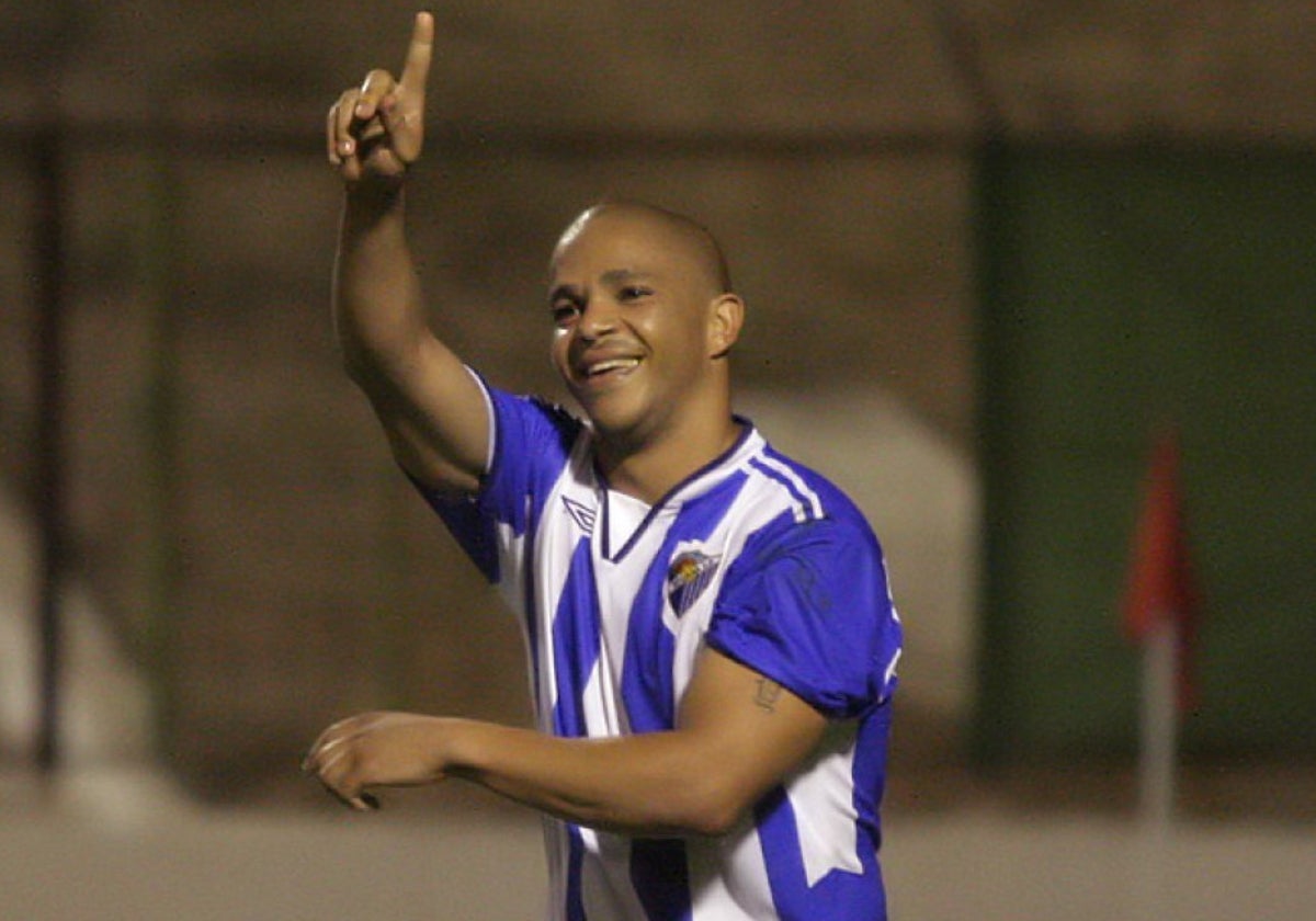 Edgar, en un partido durante su etapa en el Málaga.