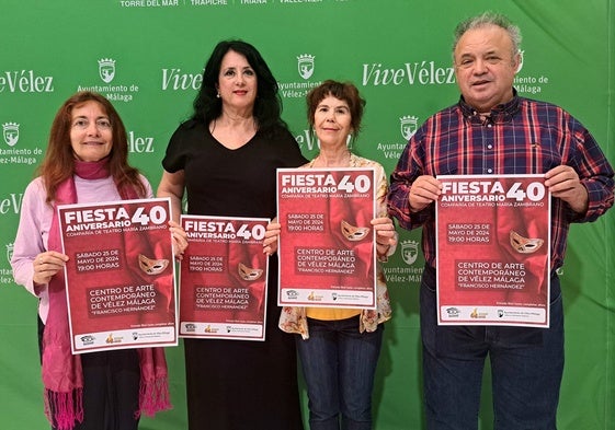 Acto de presentación de la efemérides de la compañía teatral veleña.