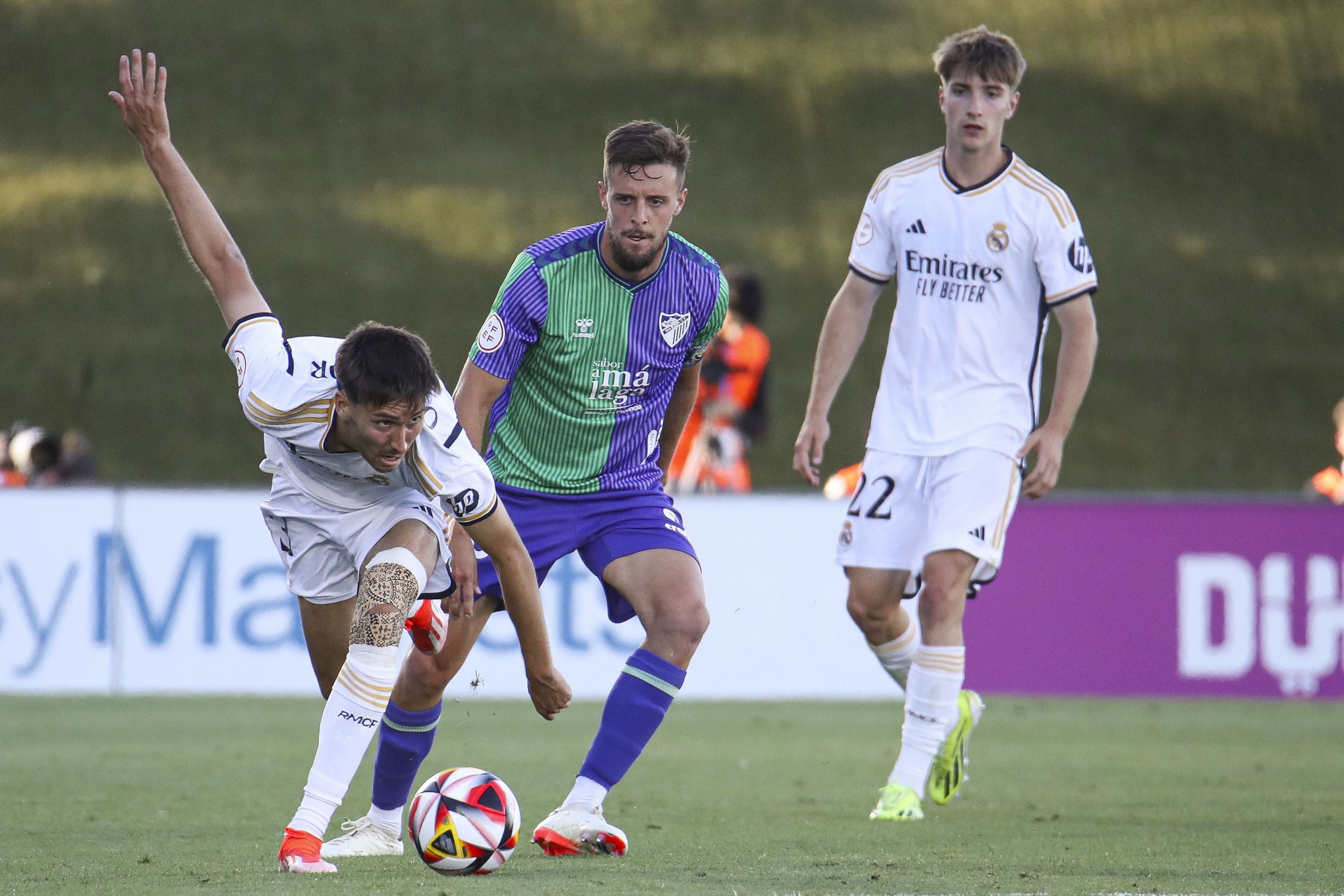 El Real Madrid Castilla-Málaga, en imágenes