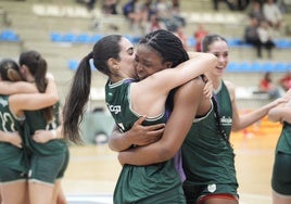 Chelsea Dike celebra una victoria en este Campeonato de España cadete.