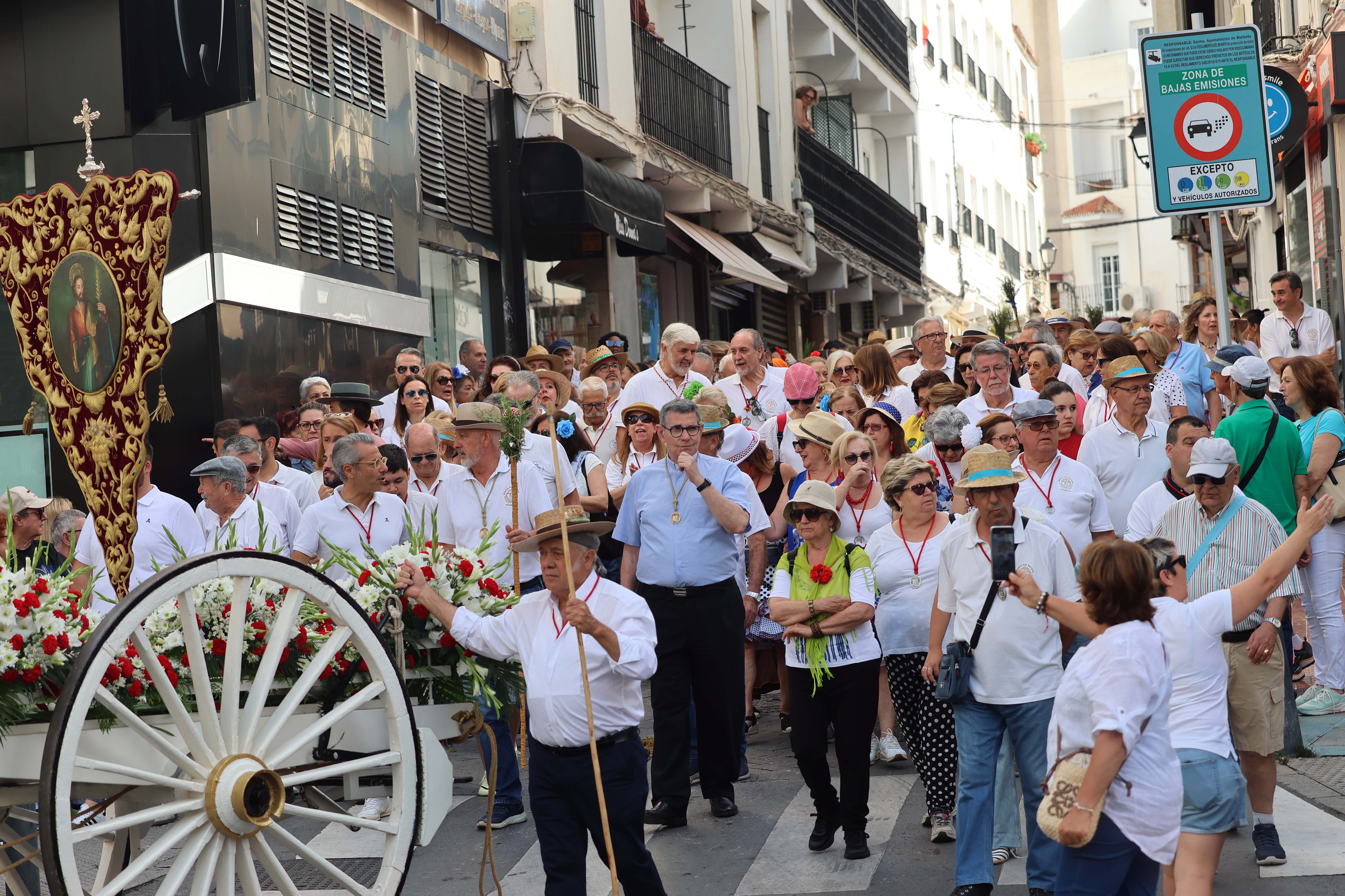 Marbella celebra su romería, preludio de la feria de San Bernabé