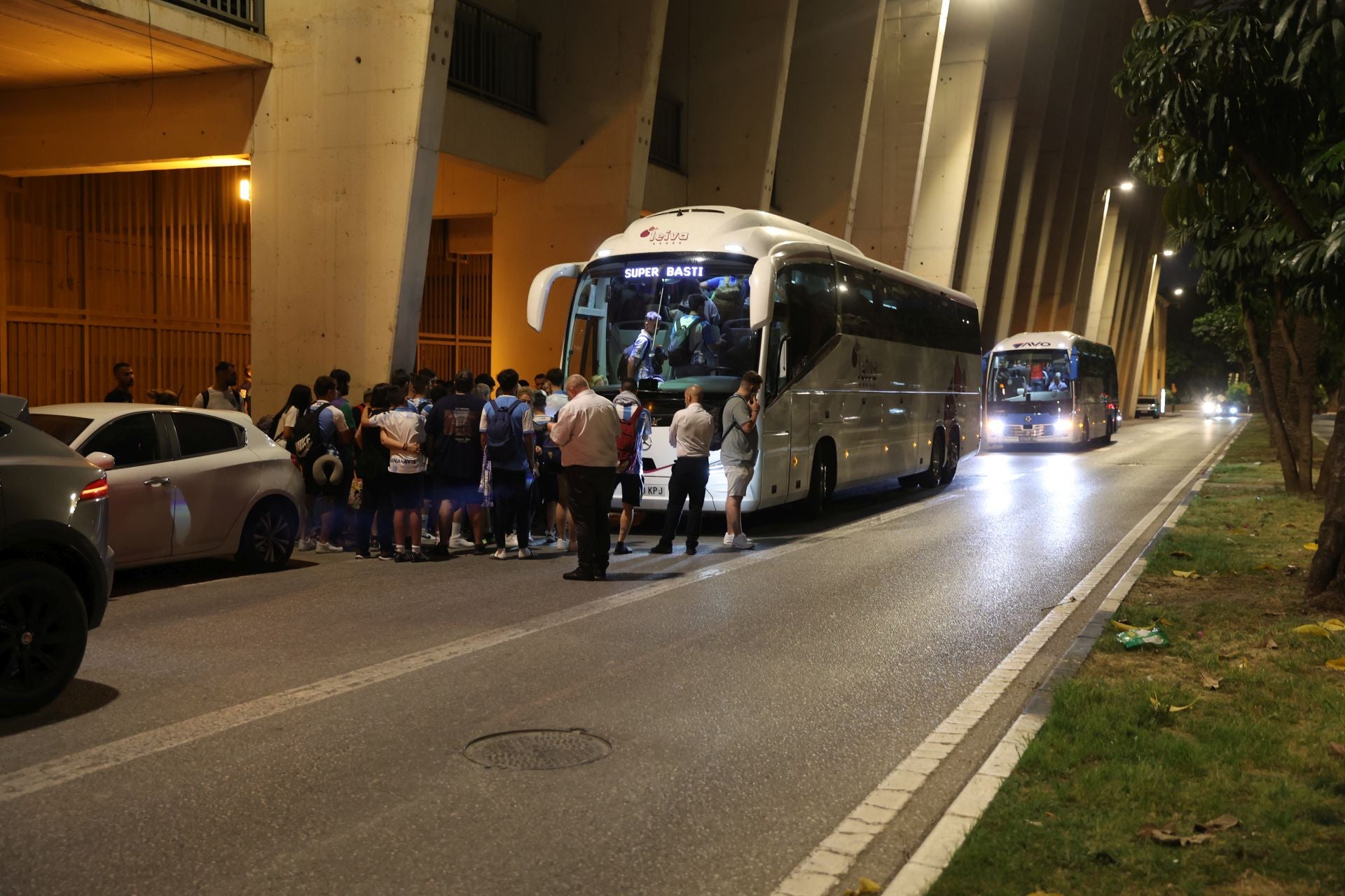 La salida en autobús a Vigo de los aficionados malaguistas, en imágenes