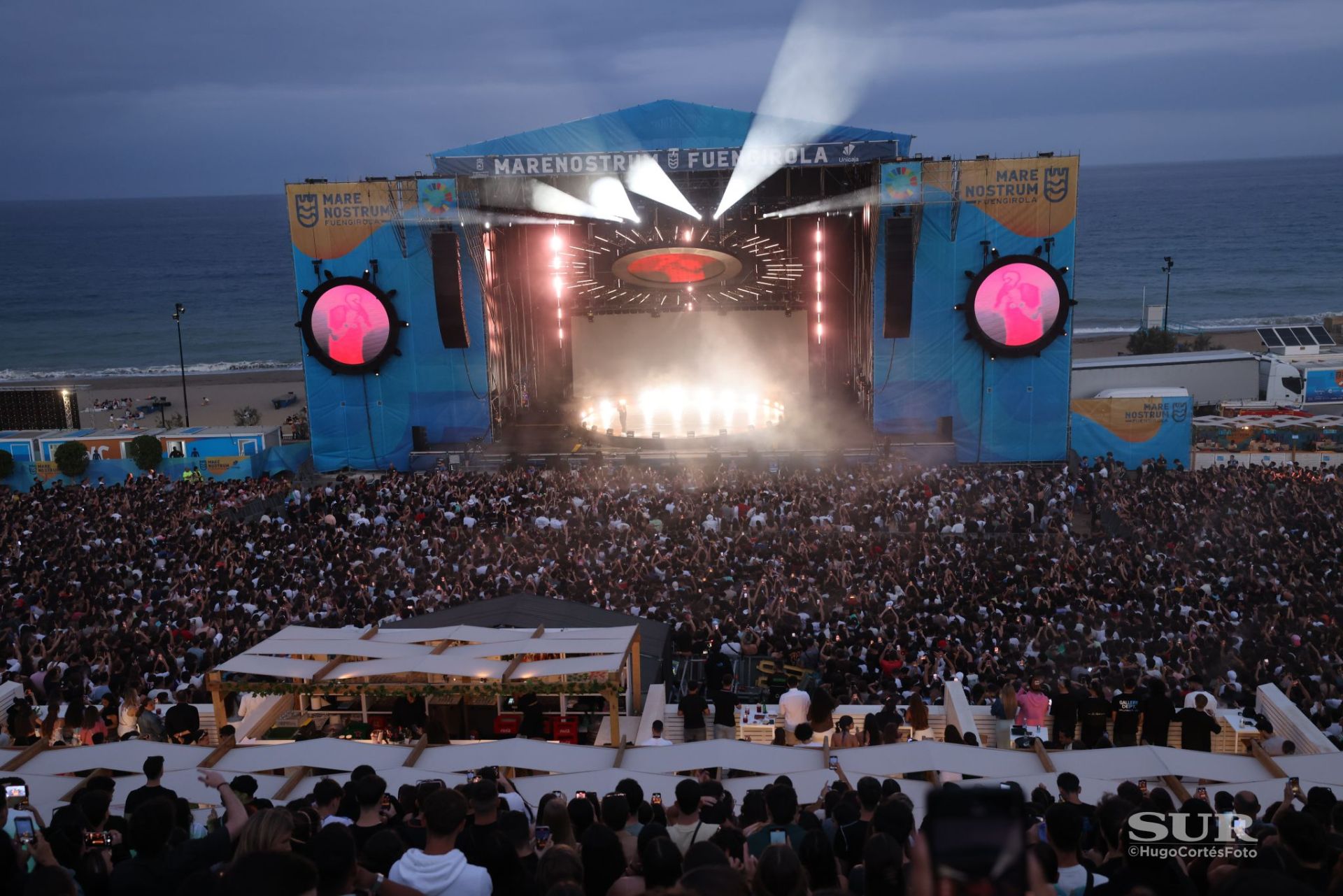 El concierto de Eladio Carrión en Marenostrum Fuengirola, en imágenes