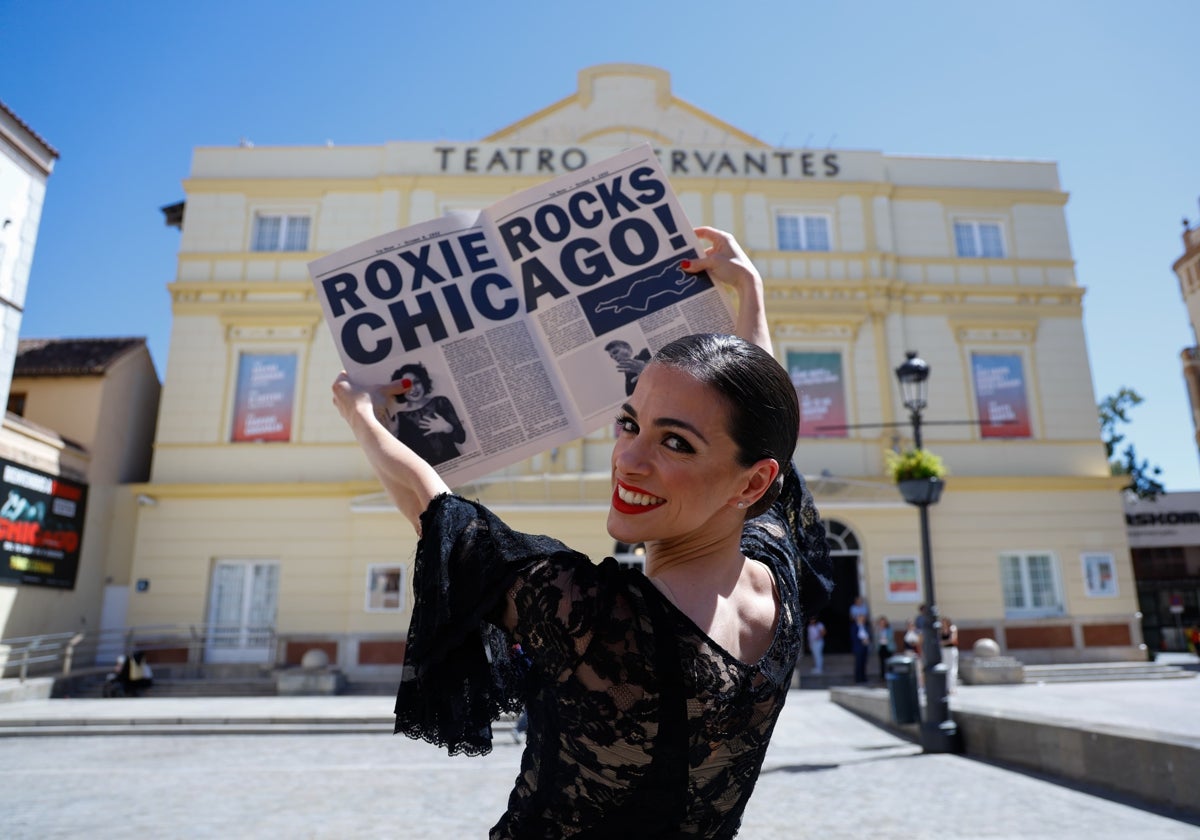 Teresa Abarca, que interpreta a Roxie Hart en 'Chicago', posando en el Teatro Cervantes.