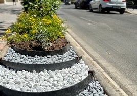 Fuengirola transforma más de un centenar de jardineras para ahorrar agua