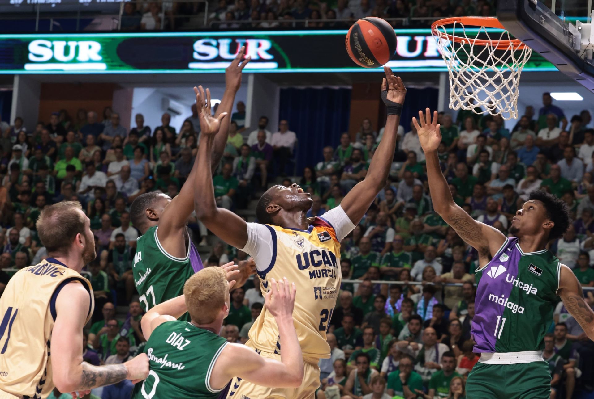 El Unicaja-UCAM Murcia, quinto partido de semifinales, en imágenes