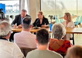 Encuentro con los empresarios de playas de Fuengirola.