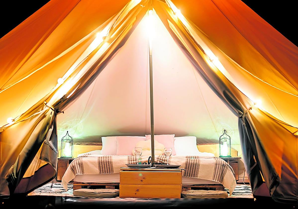 El lujo marca el horizonte de los campings en Málaga
