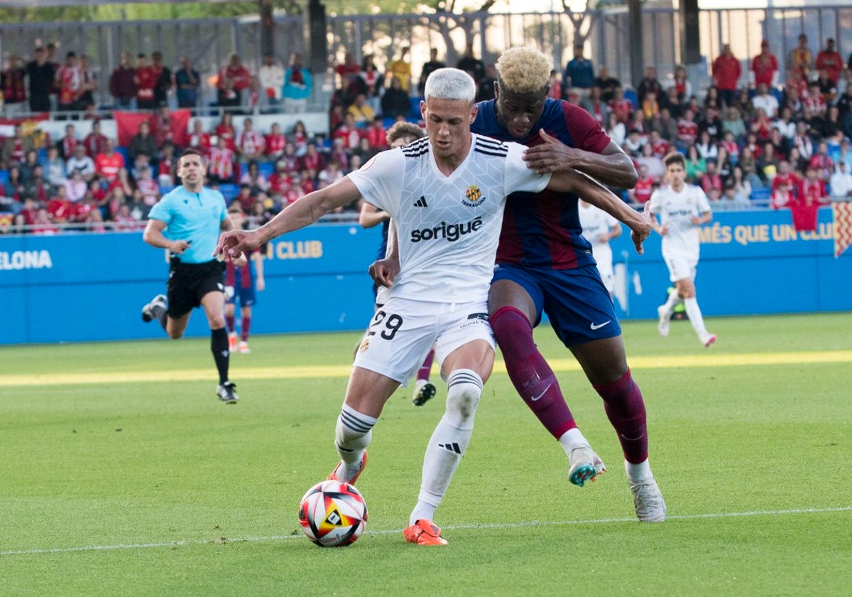 Alan Godoy en un partido ante el Barcelona B.