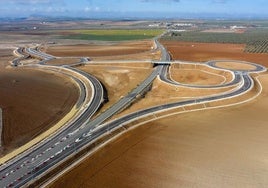 Vista aérea de parte de los terrenos urbanizados del Puerto Seco de Antequera.