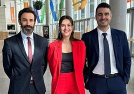 Teresa Cobos, Álvaro Arrescurrenaga y Rafa Torres.
