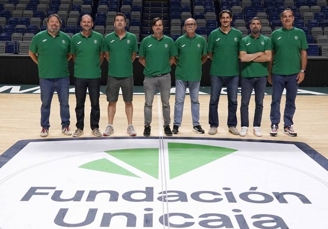 Algunos de los jugadores del Unicaja +50.