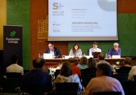 Un nuevo encuentro de 'Salud es más', con el oncólogo Javier Pascual.