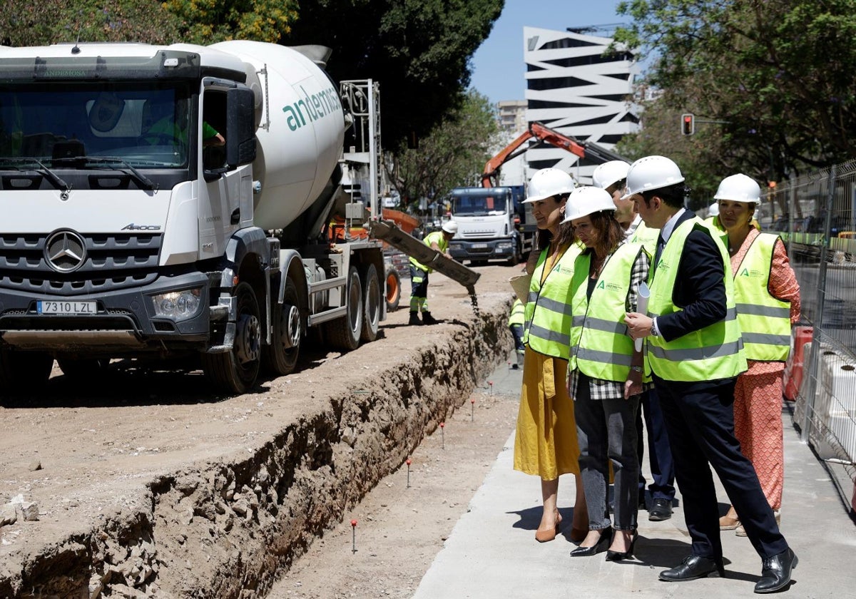 La céntrica calle Hilera se cierra ya al tráfico por las obras del metro de Málaga