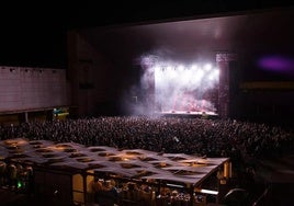 Imagen de archivo del auditorio Cortijo de Torres durante un concierto.