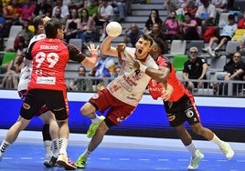 Juan Palomino, en acción estos días en la fase final de la Copa del Rey, en Jaén con el Logroño y ante el Granollers.