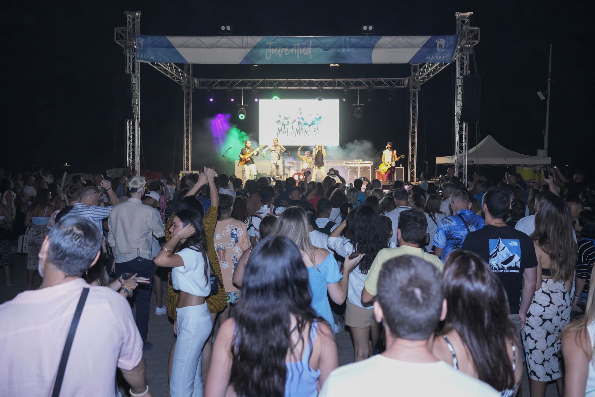 Ambiente en el playa de El Cable, en Marbella