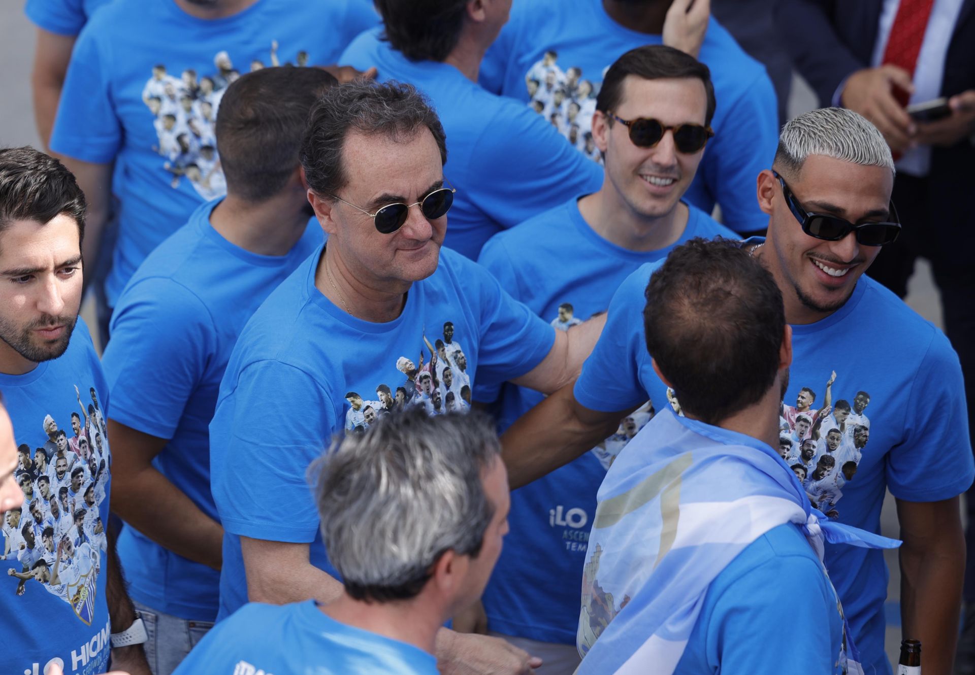 La celebración del ascenso del Málaga en la ciudad, en imágenes