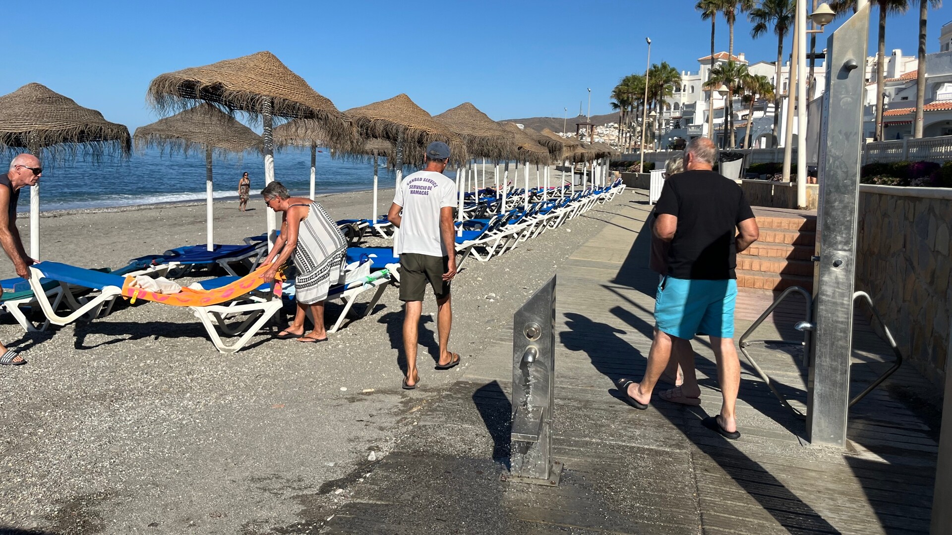 Nerja cambia de criterio: de mantener todos los lavapiés a solo las duchas  adaptadas en las playas para este verano | Diario Sur