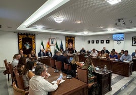 La Corporación Municipal reunida en sesión plenaria.