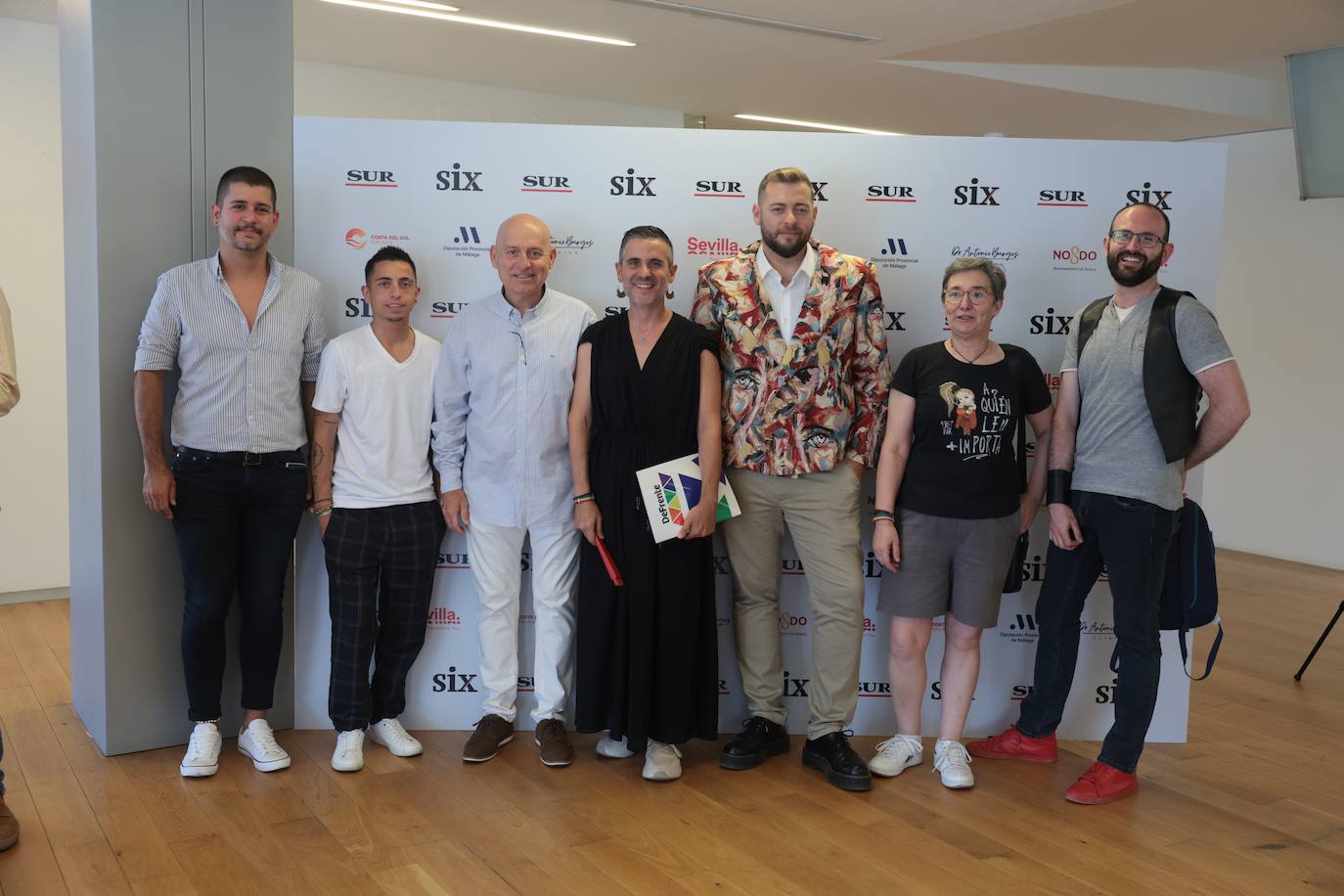 SUR presenta en Sevilla la expansión de la revista SIX