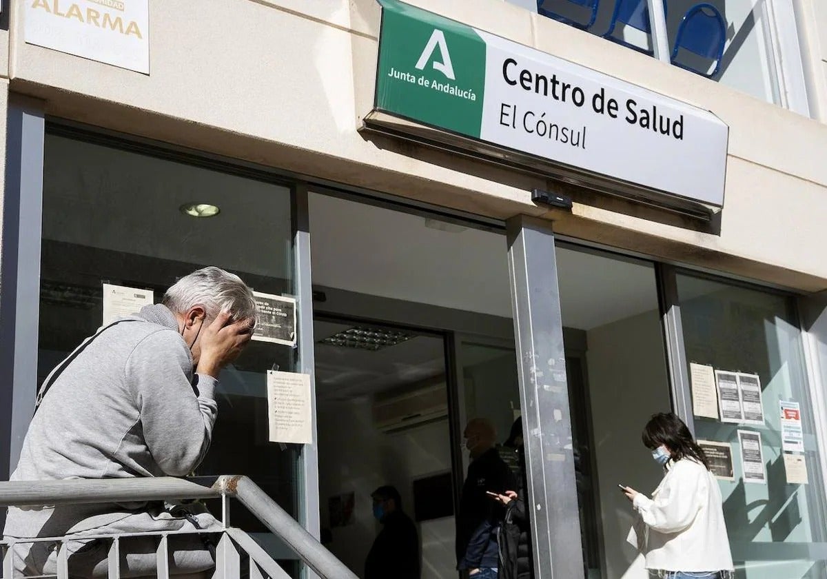 Una imagen de archivo del centro de salud El Cónsul.