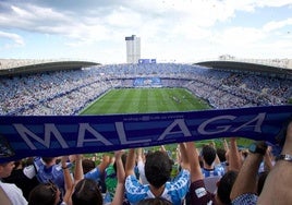 Aficionados en La Rosaleda.