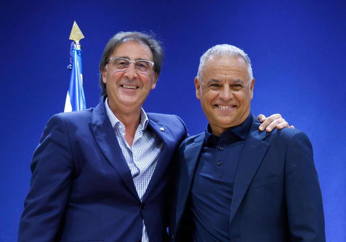 Loren y Pellicer en el acto de presentación de la renovación del entrenador.