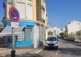 Zona de estacionamiento reservada para la Policía Local.