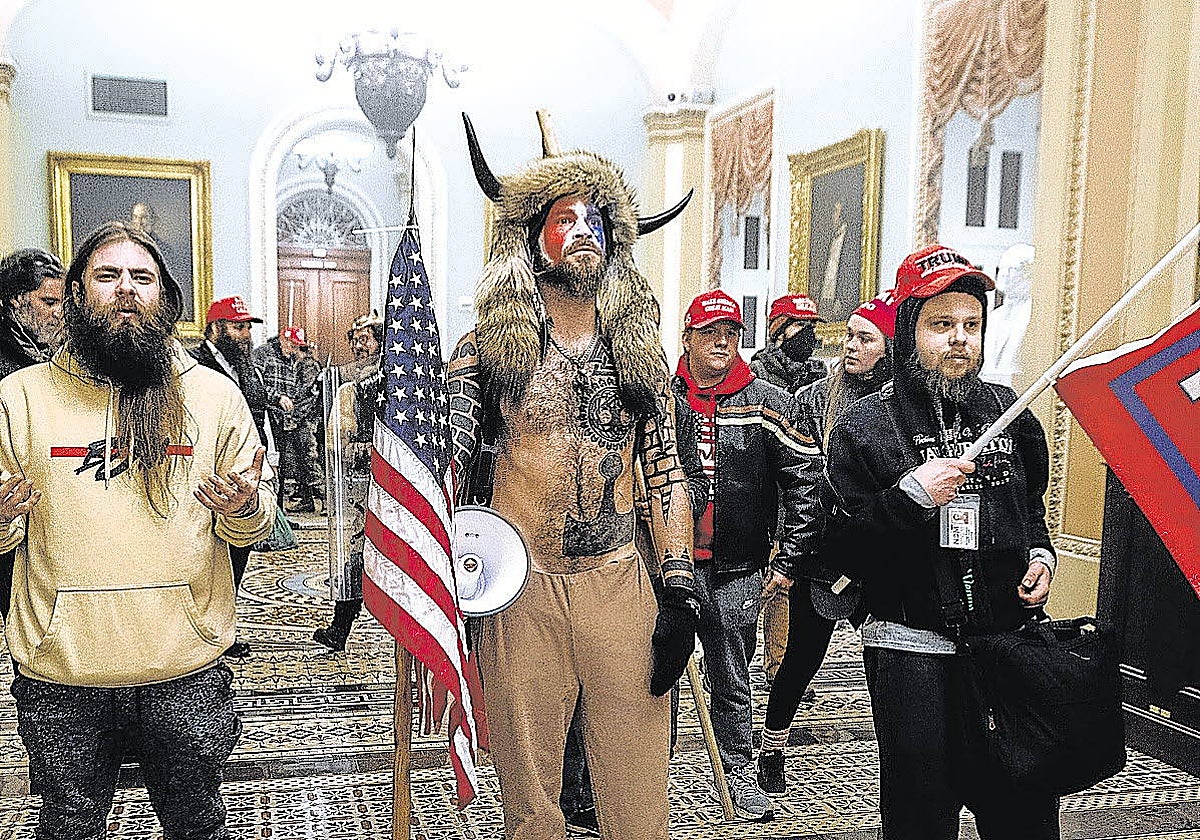 Seguidores de Trump durante el asalto al Capitolio.