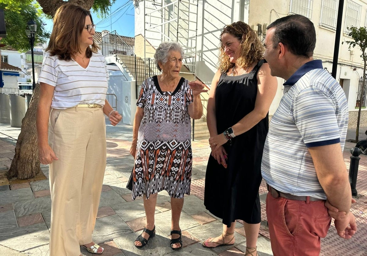 Visita a la barriada del Carmen.