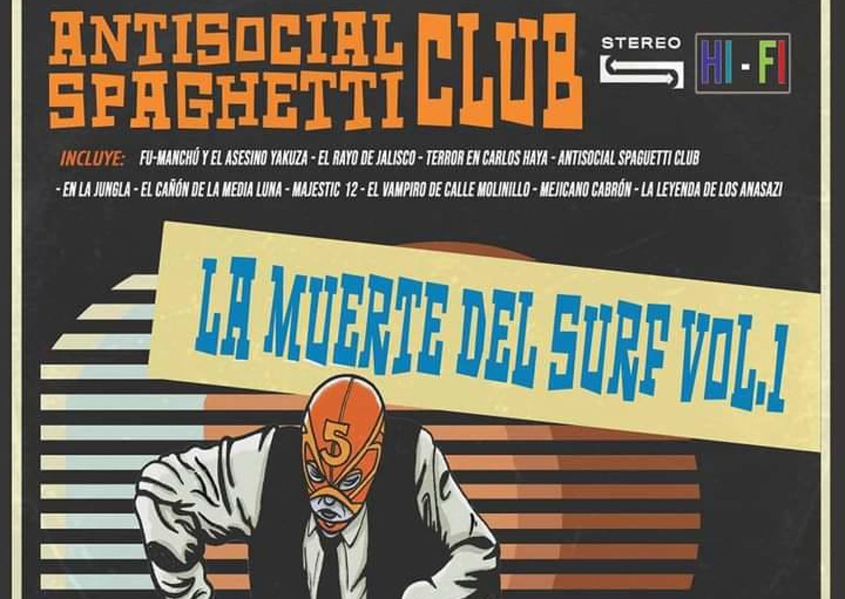 Imagen secundaria 1 - Miguel Ángel Bárcenas, junto a un detalle de la portada del primer volumen de Antisocial Spaghetti Club, diseñada por Álvaro Gastmans.