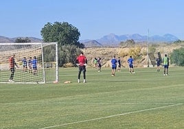 Imagen del entrenamiento del Marbella en Cártama.