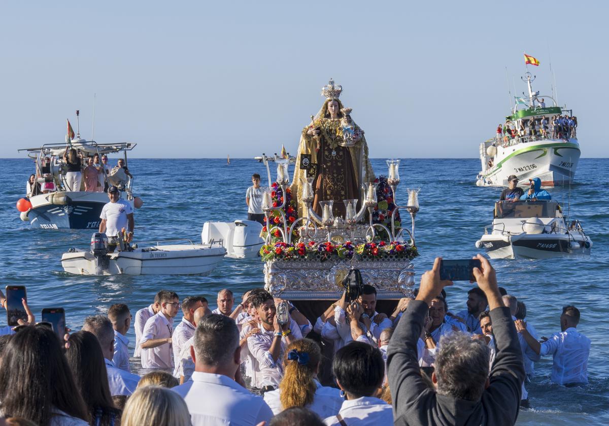 Las mejores imágenes de las procesiones de la Virgen del Carmen en Málaga y provincia