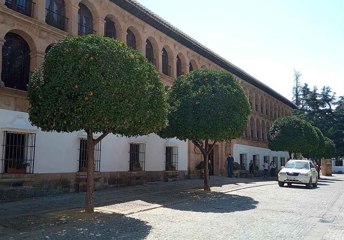 Vista del Ayuntamiento.