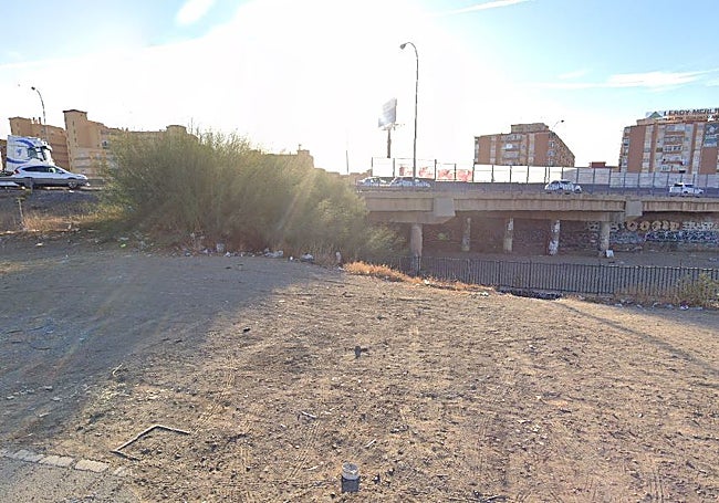 Espacio para el nuevo vial de entrada desde la Ronda Oeste hacia el bulevar Adolfo Suárez.
