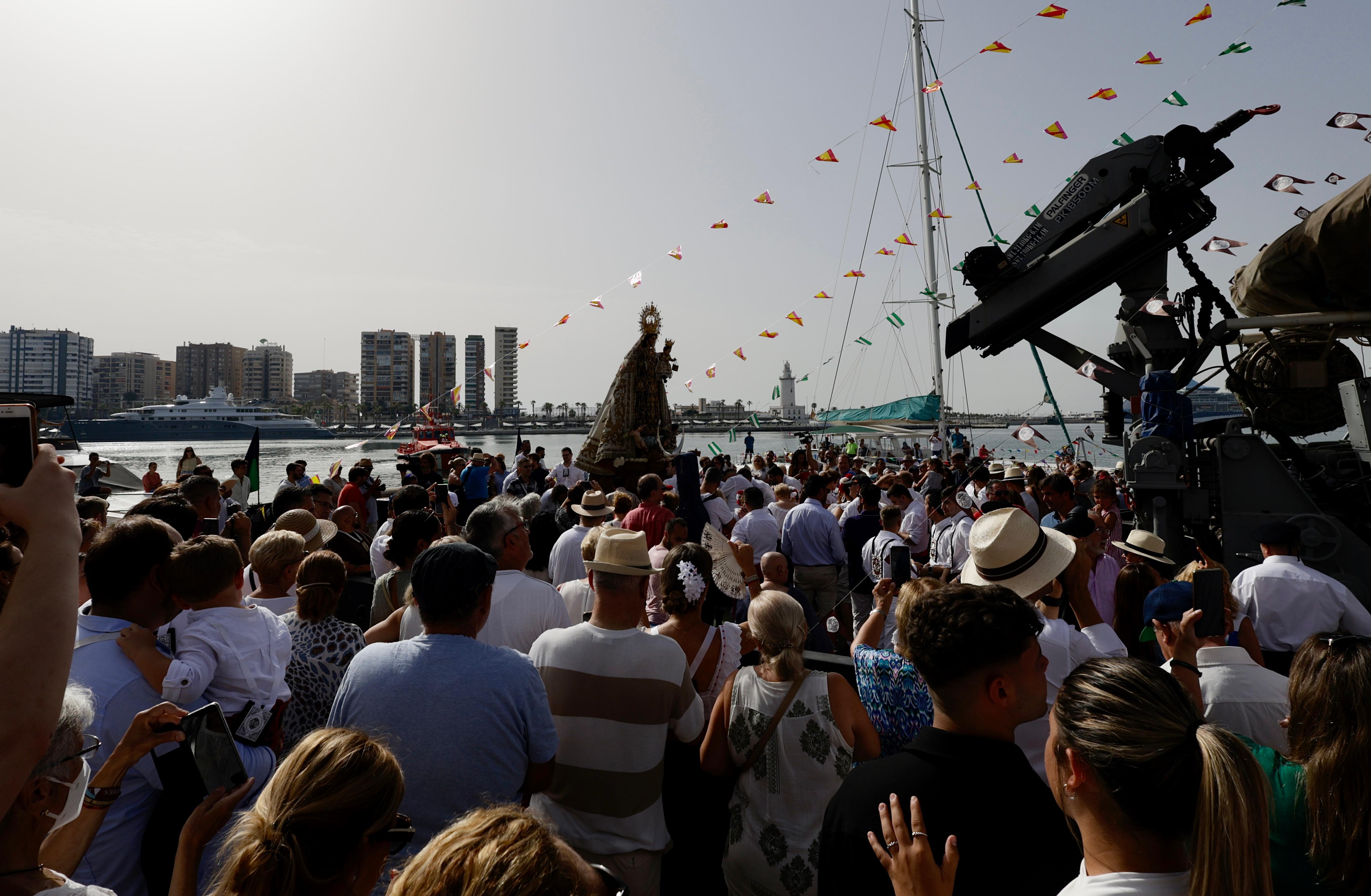 La Virgen del Carmen recorre las calles de Málaga