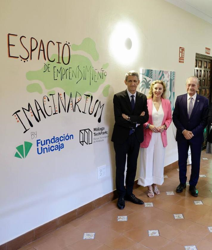 Imagen secundaria 2 - Seis startups estrenan el &#039;coworking&#039; de Fundación Unicaja en plena plaza del Obispo