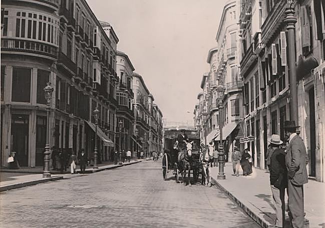 Calle Larios a principios de siglo.