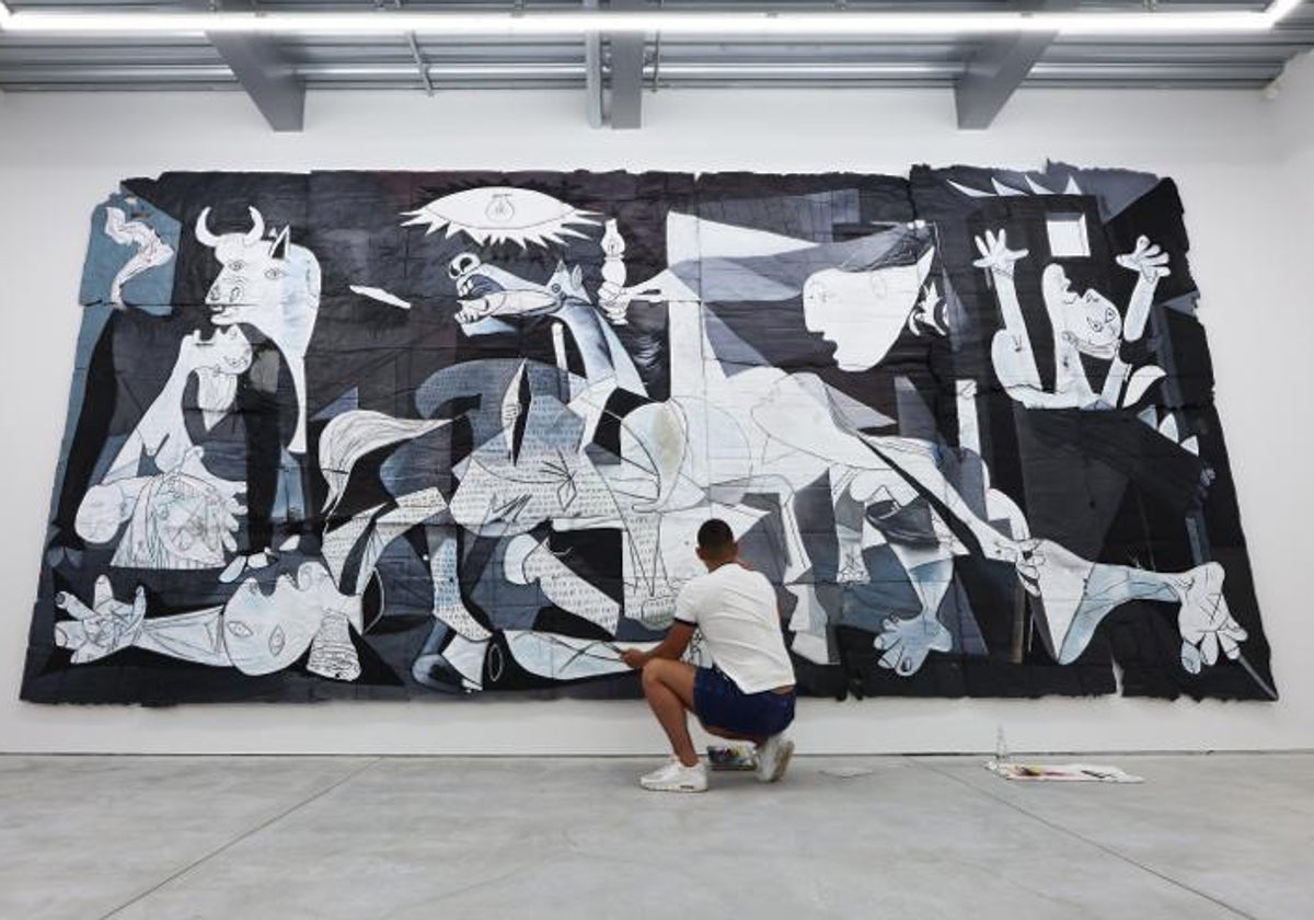 'El Guernica' de Julio Anaya se expondrá en el Museo Ruso desde este viernes