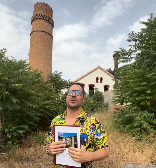 Daniel Lozano, frente al Molino de San Rafael.