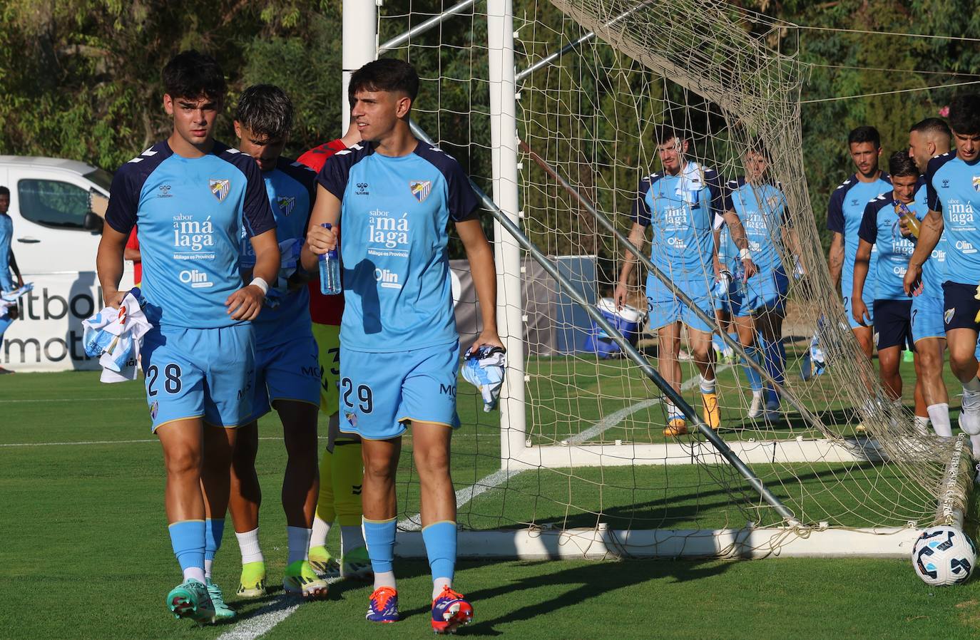 El amistoso entre el Málaga y el Al-Jazira en Marbella, en imágenes