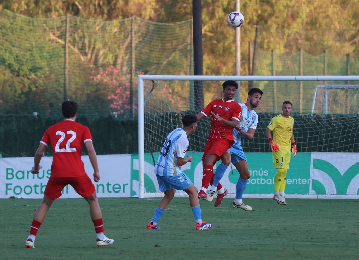 El amistoso entre el Málaga y el Al-Jazira en Marbella, en imágenes