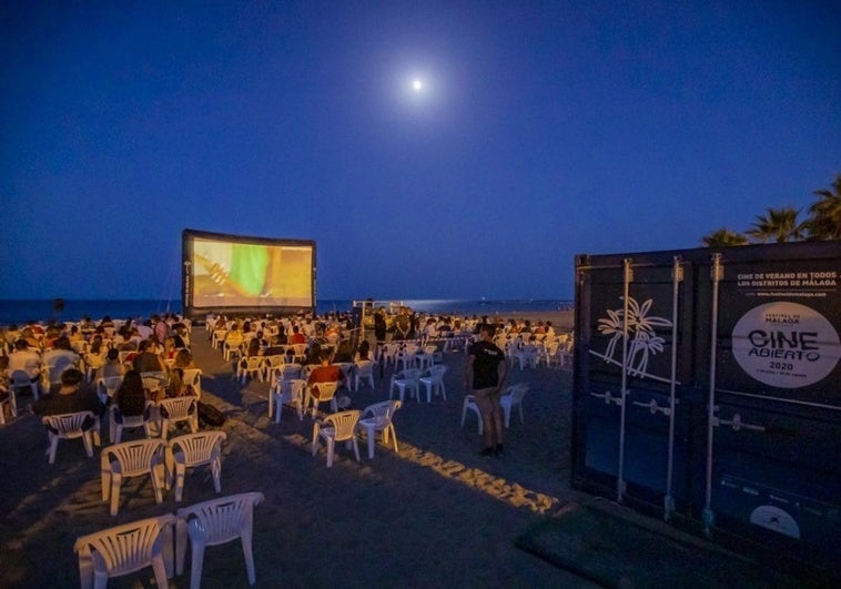 Cine gratis, planetario y otros planes en familia en Málaga este fin de semana