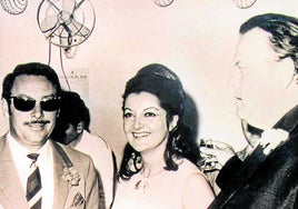 El príncipe Alfonso de Hohenlohe y el actor Orson Welles, en una fiesta en Marbella.