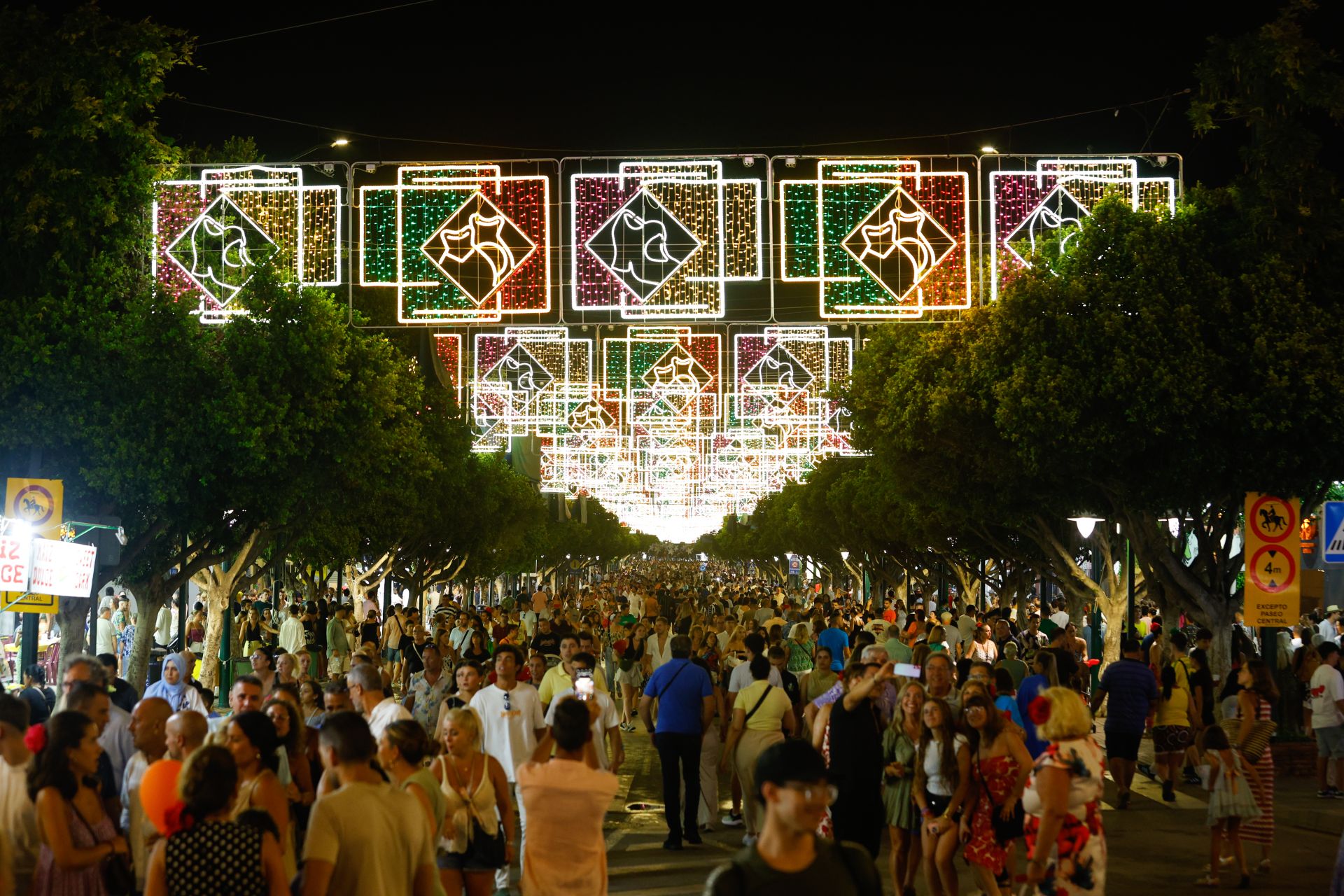 Las mejores imágenes del primer sábado de la Feria de Málaga 2024